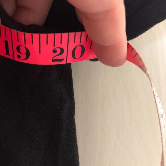 Star Wars The Mandalorian Graphic Men's Unisex Black T-Shirt Medium Sci-Fi Fan - Picture 6 of 7